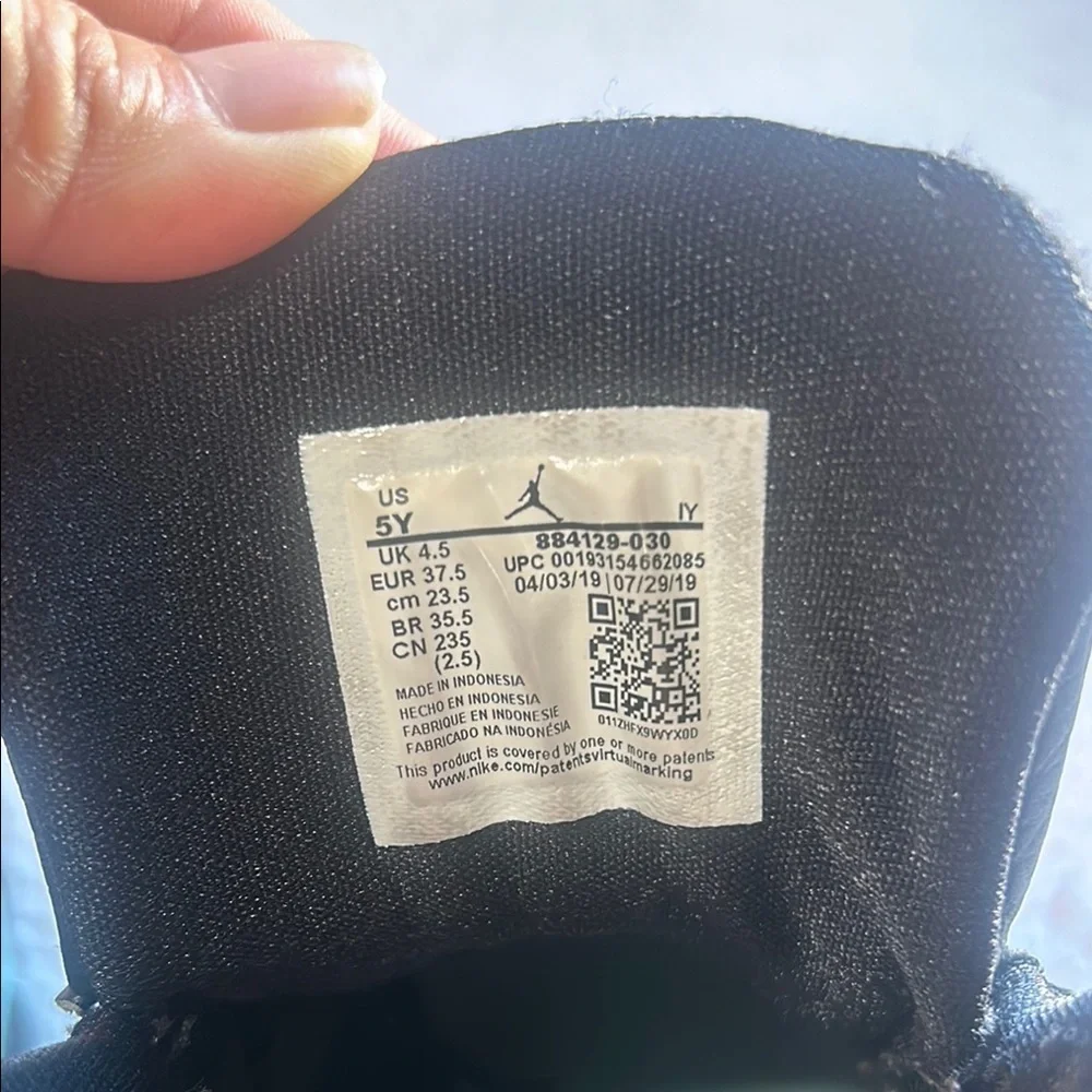 Jordan Black Sneakers Ultimate Comfort